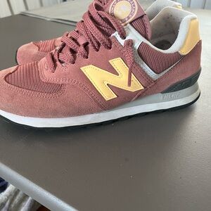 New Balance 574. Rare Color